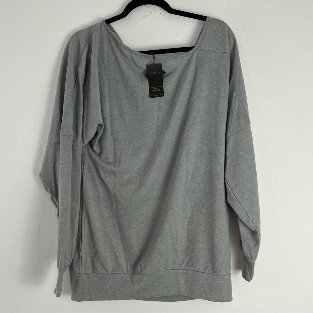 Auxo Collection Top Size Large NWT